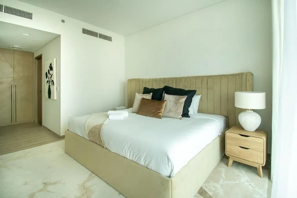 Waves - Luxurious 11Th Floor Retreat In Palace Residences Dubaï 0*,  Émirats arabes unis