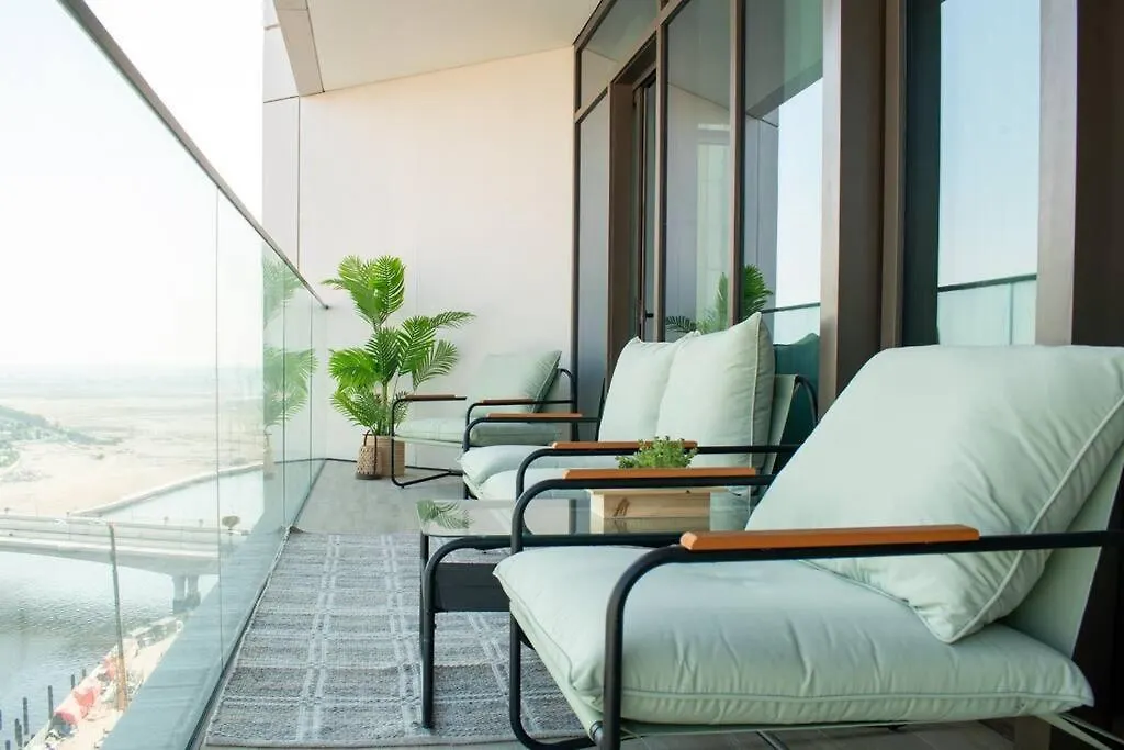 Waves - Luxurious 11Th Floor Retreat In Palace Residences Dubai
